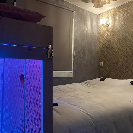 Motel para Casais Le *