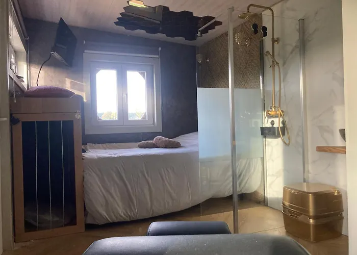 Le Ξενοδοχείο ημιδιαμονής